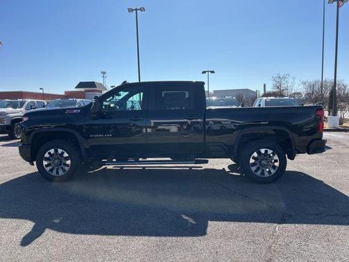 2026 Chevrolet Silverado 2500 Custom