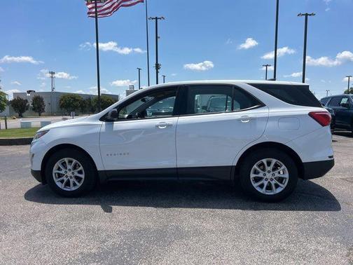 Summit White 2019 Chevrolet Equinox LS