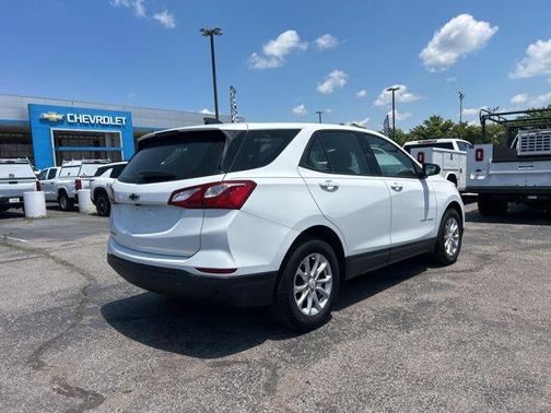 Summit White 2019 Chevrolet Equinox LS