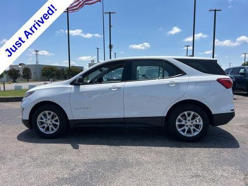 Summit White 2019 Chevrolet Equinox LS
