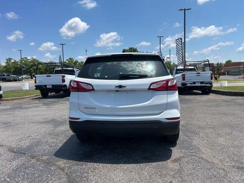 Summit White 2019 Chevrolet Equinox LS