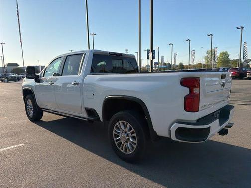 Summit White 2023 Chevrolet Silverado 2500 High Country