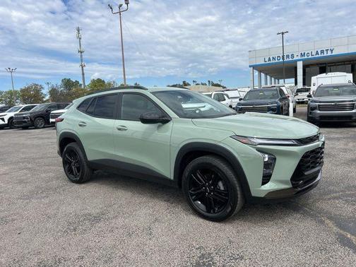 Cacti Green 2025 Chevrolet Trax FWD ACTIV