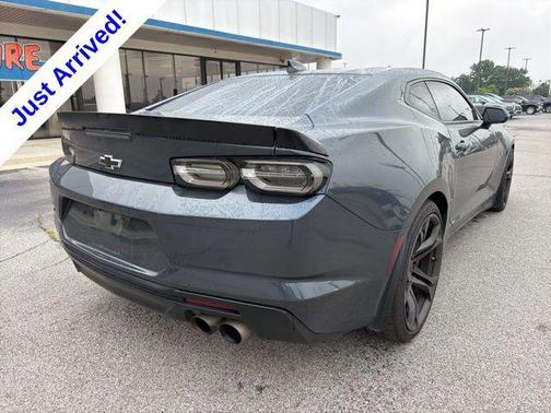 Shadow Gray Metallic 2019 Chevrolet Camaro 1SS