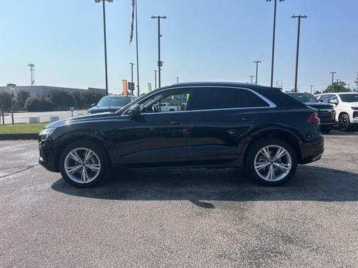 2023 Audi Q8 55 Premium