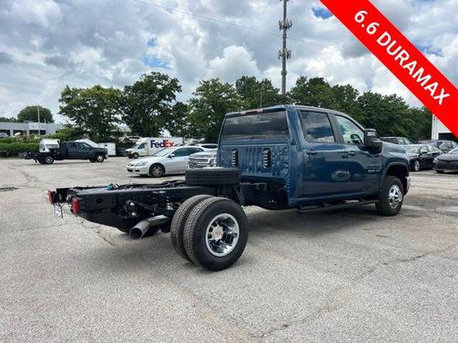 Lakeshore Blue Metallic 2026 Chevrolet Silverado 3500 LT