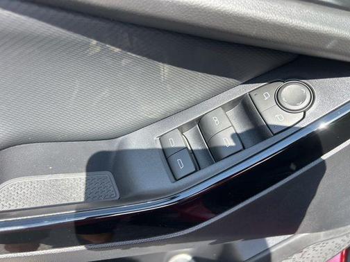 Radiant Red Tintcoat 2026 Chevrolet Equinox 1LT