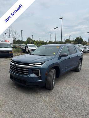 Lakeshore Blue Metallic 2025 Chevrolet Traverse LT