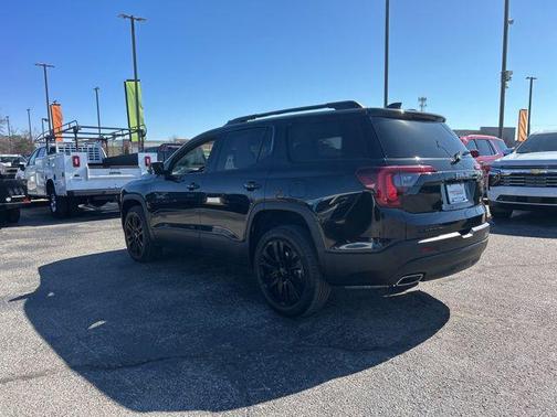 2023 GMC Acadia FWD SLT