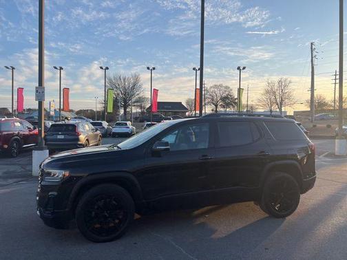 2023 GMC Acadia FWD SLT