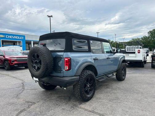 AZURE GRAY MET TRI-COAT 2023 Ford Bronco Black Diamond