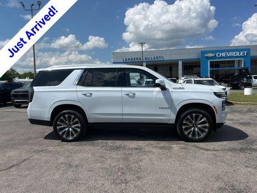 Polar White Tricoat 2026 Chevrolet Tahoe 4WD High Country