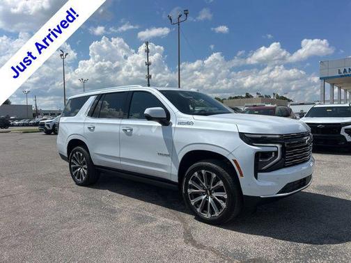 Polar White Tricoat 2026 Chevrolet Tahoe 4WD High Country
