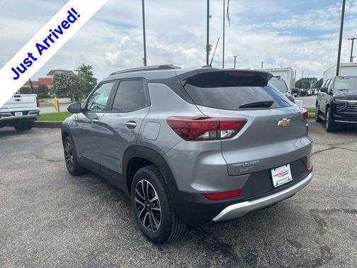 Sterling Gray Metallic 2026 Chevrolet Trailblazer LT
