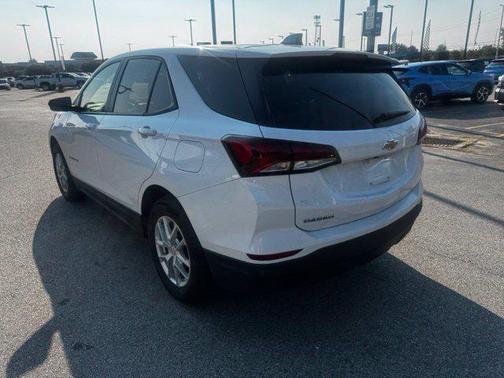 Summit White 2024 Chevrolet Equinox LS