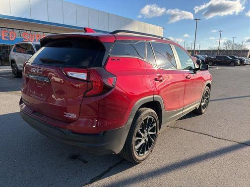 2024 GMC Terrain SLE