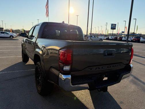 2022 Toyota Tacoma SR5