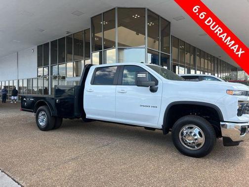 Summit White 2026 Chevrolet Silverado 3500 LT