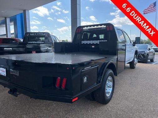 Summit White 2026 Chevrolet Silverado 3500 LT