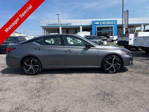 Gun Metallic 2024 Nissan Altima SR FWD