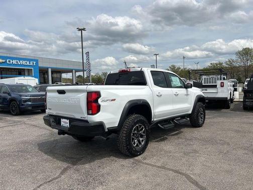 Summit White 2026 Chevrolet Colorado ZR2
