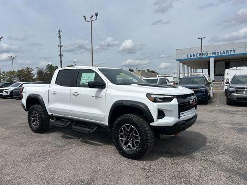 Summit White 2026 Chevrolet Colorado ZR2