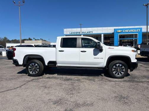 2024 Chevrolet Silverado 2500 Custom