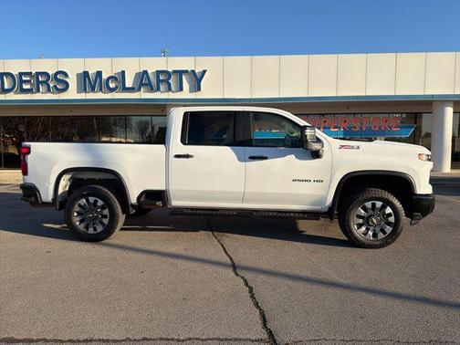 2024 Chevrolet Silverado 2500 Custom