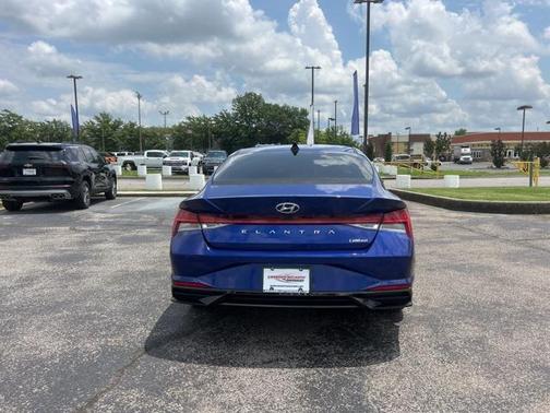 2022 Hyundai ELANTRA Limited