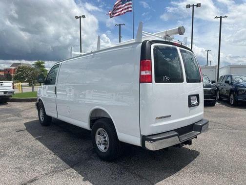 Summit White 2026 Chevrolet Express 2500 Work Van