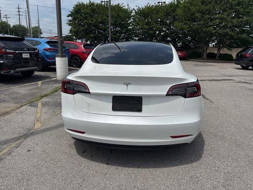 2023 Tesla Model 3 Standard Range