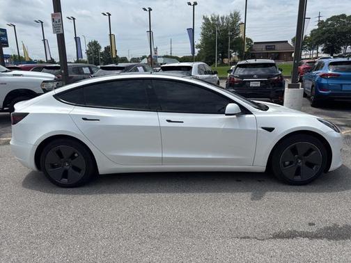 2023 Tesla Model 3 Standard Range