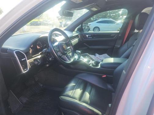 2019 Porsche Cayenne Base