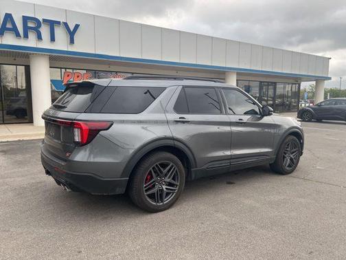 CARBONIZED GRAY METALLIC 2025 Ford Explorer ST