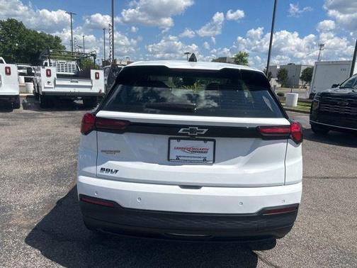 Summit White 2027 Chevrolet Bolt LT FWD