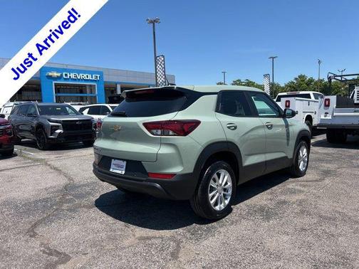 Cacti Green 2026 Chevrolet Trailblazer LS
