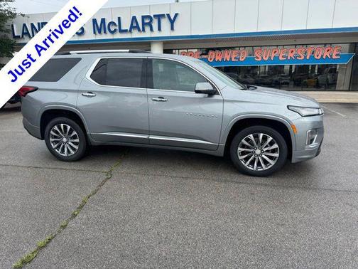 Sterling Gray Metallic 2023 Chevrolet Traverse Premier