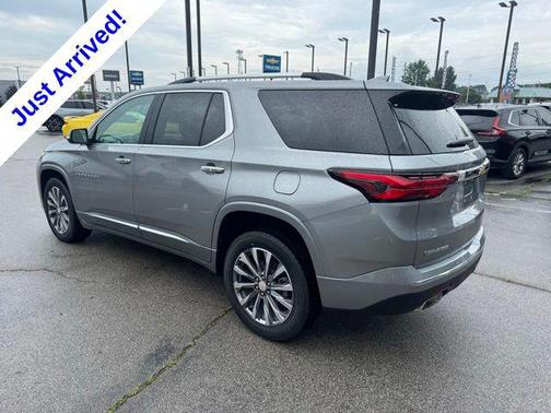Sterling Gray Metallic 2023 Chevrolet Traverse Premier