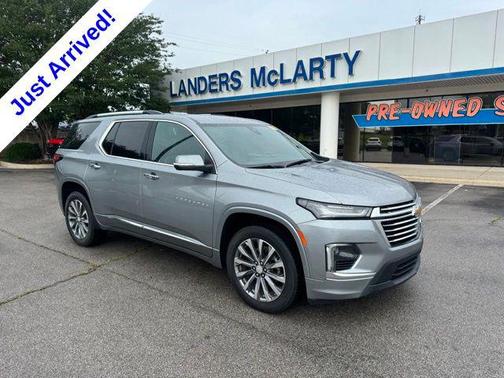 Sterling Gray Metallic 2023 Chevrolet Traverse Premier