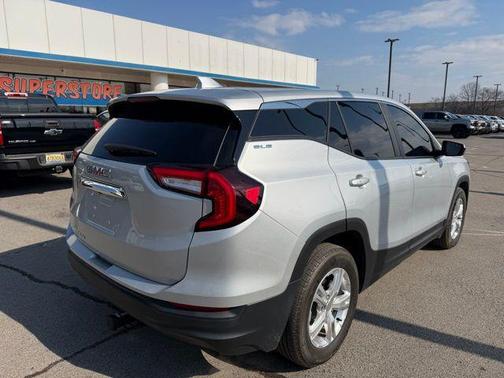 2022 GMC Terrain SLE