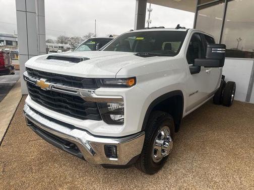 2026 Chevrolet Silverado 3500 LT