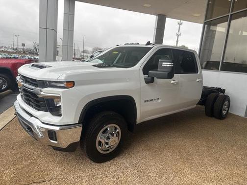 2026 Chevrolet Silverado 3500 LT