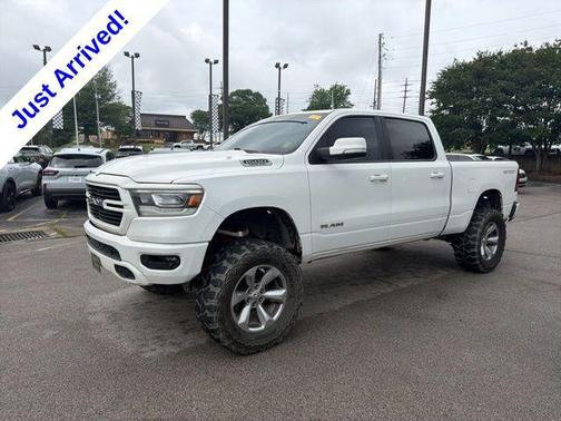 Bright White Clearcoat 2021 RAM 1500 Big Horn/Lone Star