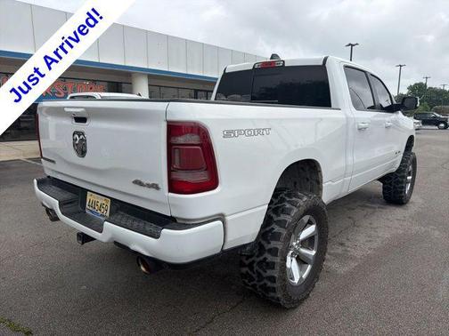 Bright White Clearcoat 2021 RAM 1500 Big Horn/Lone Star