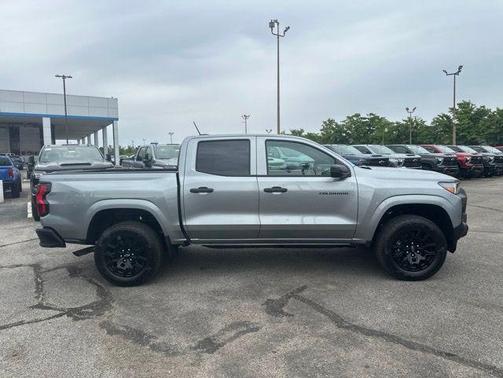 Sterling Gray Metallic 2026 Chevrolet Colorado WT