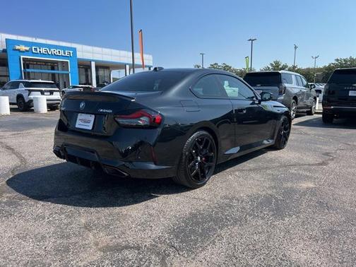 2025 BMW M240 i
