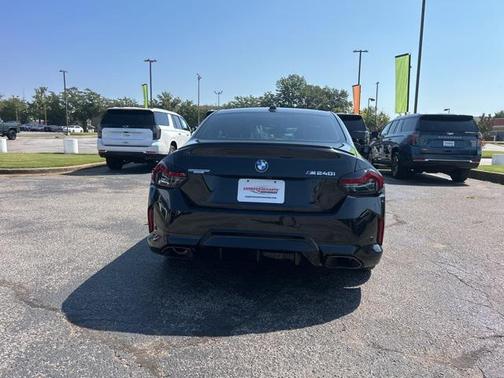 2025 BMW M240 i