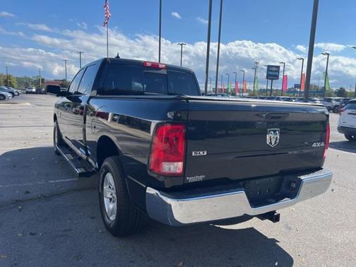 2019 RAM 1500 SLT