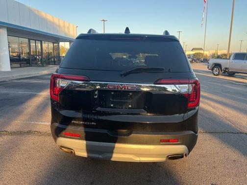 2023 GMC Acadia FWD SLT