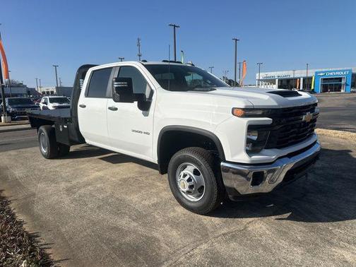 Summit White 2026 Chevrolet Silverado 3500 WT